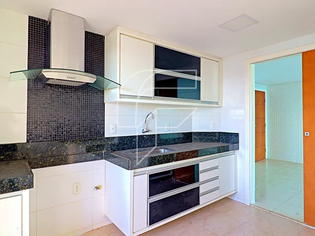 Imagem 15: Cobertura de luxo à venda de 4 quartos, 2 suítes, varanda com churrasqueira, localizado