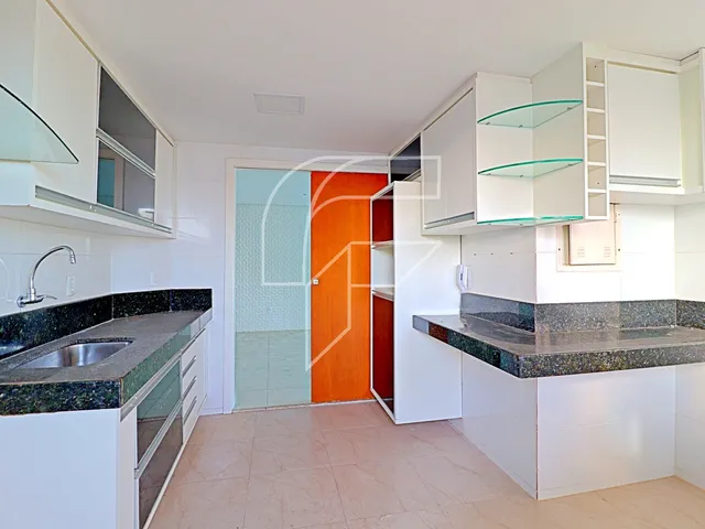Imagem 12: Cobertura de luxo à venda de 4 quartos, 2 suítes, varanda com churrasqueira, localizado