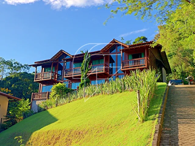 Imagem: Casa rustica com 4 apartamentos /8 Quartos