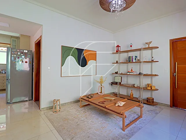 Imagem 2: Casa Duplex de 3 suítes à venda, acabamento de alto padrão, quintal e área gourmet
