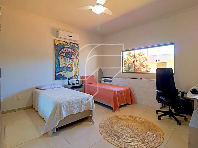 Imagem 15: Casa Duplex de 3 suítes à venda, acabamento de alto padrão, quintal e área gourmet