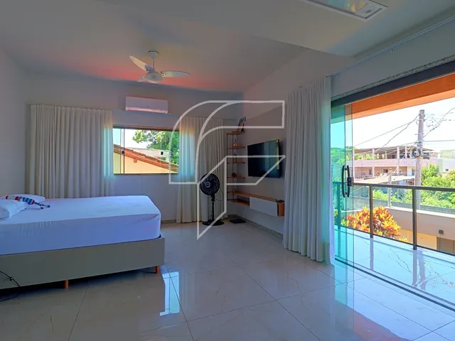 Imagem 8: Casa Duplex de 3 suítes à venda, acabamento de alto padrão, quintal e área gourmet