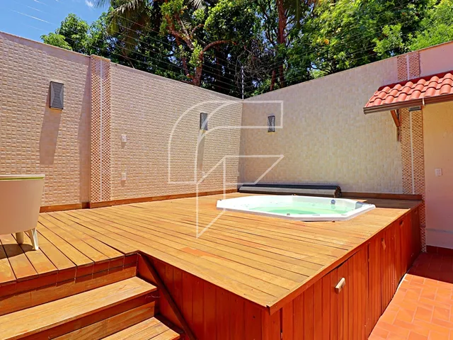 Imagem 9: Casa Duplex de 3 suítes à venda, acabamento de alto padrão, quintal e área gourmet