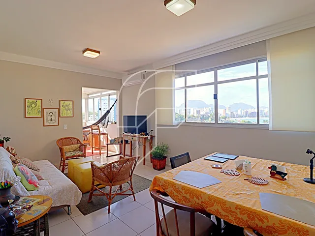 Imagem 16: Apartamento com 2 quartos + DCE integrado à venda na Praia das Virtudes, no centro de