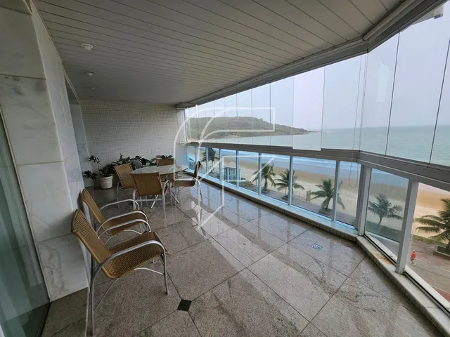 Imagem: Apartamento alto padrão com 5 quartos sendo