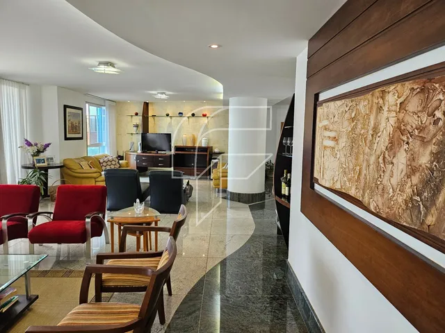 Imagem 11: Apartamento alto padrão com 5 quartos sendo 1 suíte master com vista para o mar na Orla