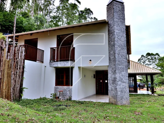Imagem 9: Casa Rústica e Luxuosa, de 3 quartos, 2 suítes, vários ambientes na beira da Mata