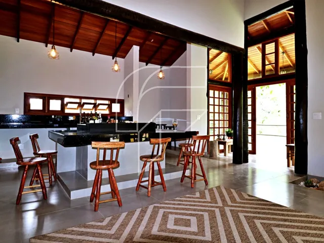 Imagem 16: Casa Rústica e Luxuosa de 3 quartos, 2 suítes, piscina e vários ambientes, junto à