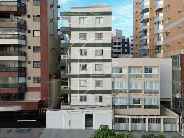 Imagem 1: Edifício Brasília apartamento de 2 quartos a venda, frente para o mar na Praia do