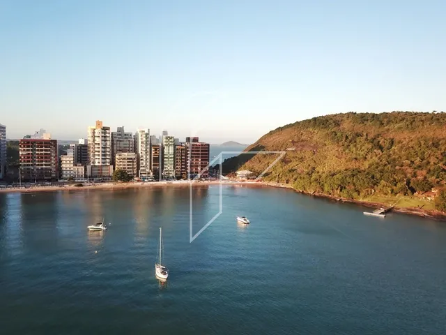 Imagem 3: Edifício Brasília apartamento de 2 quartos a venda, frente para o mar na Praia do