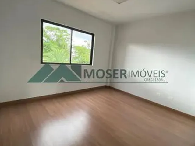 Imagem 2: Sobrado com 3 Quartos para Alugar, 197.60 M2 por R$ 4100.00 - Bom Retiro - Curitiba/Pr