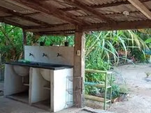 Imagem 2: Aluga Uma Casa Compartilhada com 2 Quanto e Uma Cozinha 1 Banheiro e Varada e Quintal