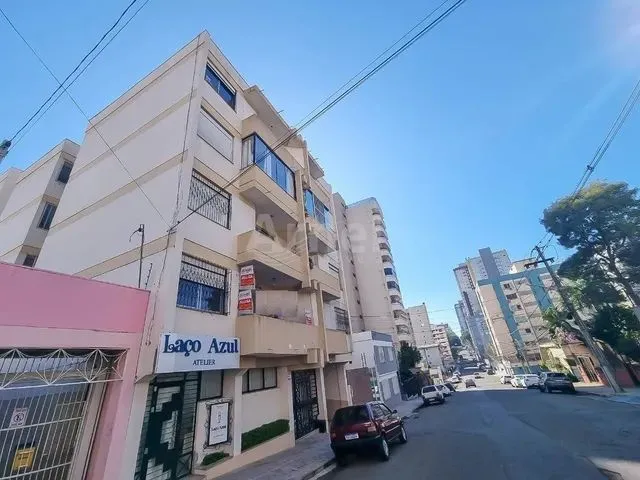 Imagem: O apartamento possui 1 Dormitório, 1 Banheiro, 1 Vaga na