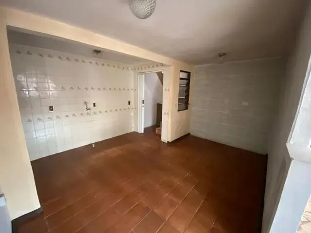 Imagem 6: Alugo Casa de 3 Quartos em Condomínio Fechado