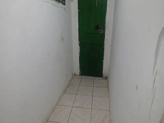 Imagem 1: Aluga-Se Casa 2/4 no Centro