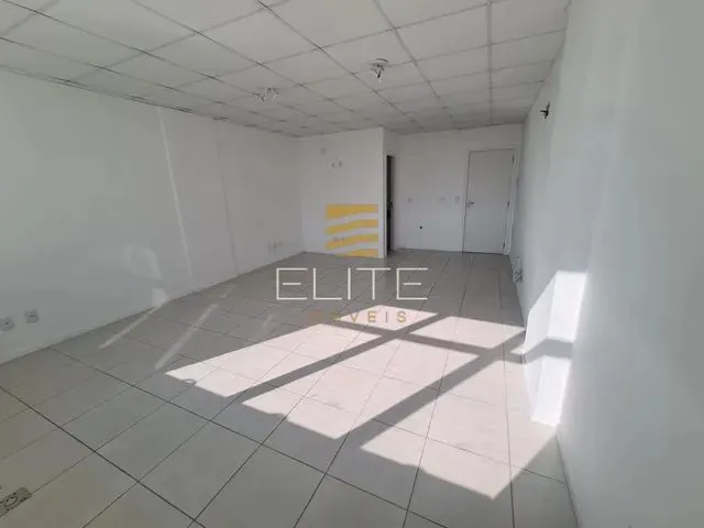 Imagem: Conjunto Comercial / Sala À Venda, 28M²