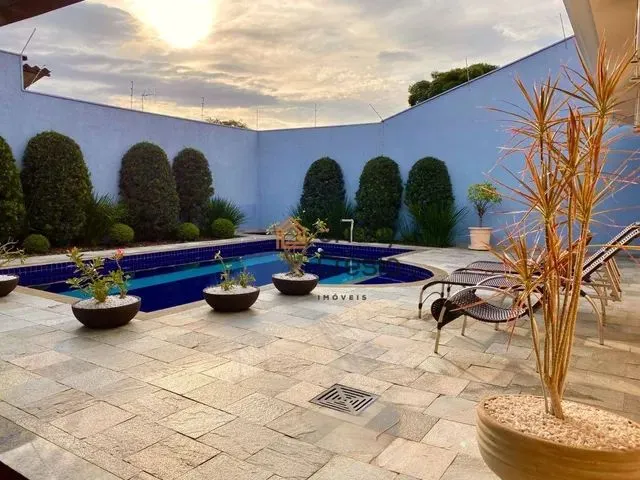 Imagem: Casa com 3 Quartos (Suíte), Piscina Aquecida