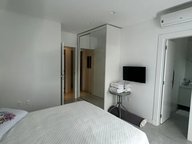 Imagem 6: Sobrado com 3 Suítes todo decorado e mobiliado no centro de Balneario Camboriu