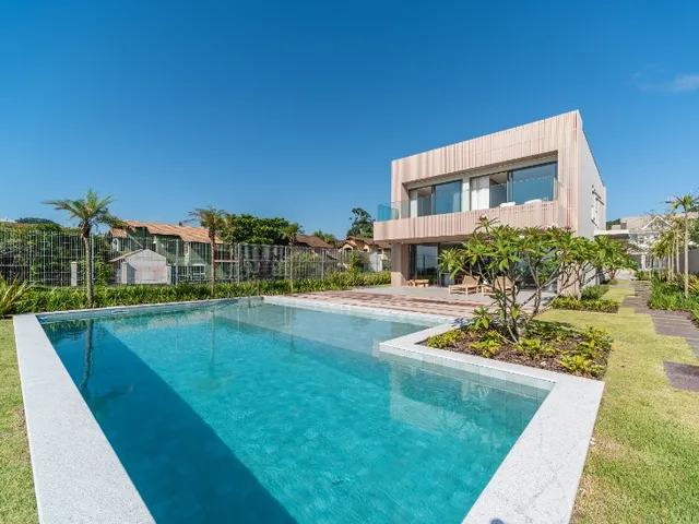 Imagem: Casa Frente para o mar na Praia do Estaleiro