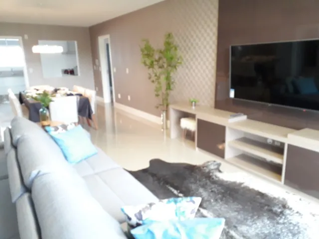 Imagem 10: 4 Suítes na Quadra do mar na Barra Sul Finamente Mobiliado e Decorado - 100 m do mar