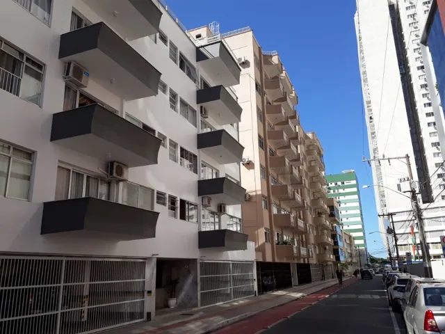 Imagem 3: Apartamento com 2 dormitorios na quadra do mar com split nos quartos e na Sala - Wifi