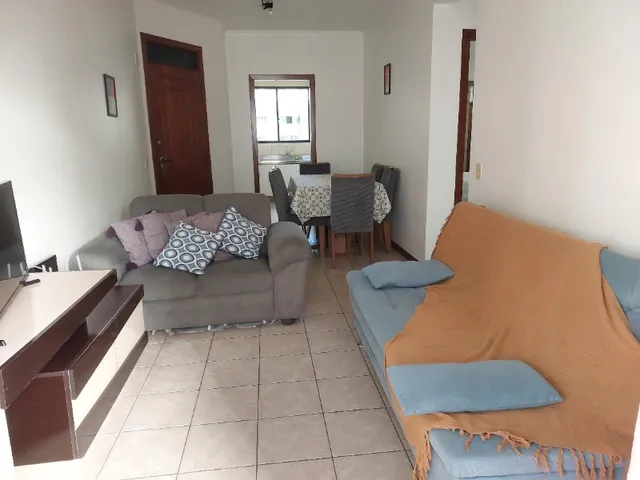 Imagem 1: Apartamento com 2 Dormitorios(1 suite) para Locação de Temporada a 100 m da praia no