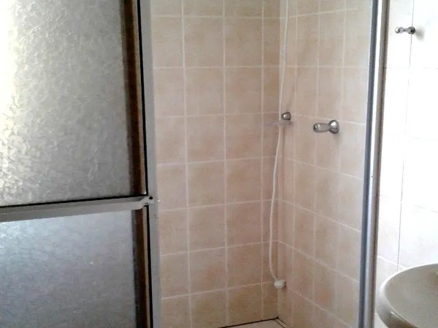 Imagem 2: Apartamento com 2 Dormitorios(1 suite) para Locação de Temporada a 100 m da praia no