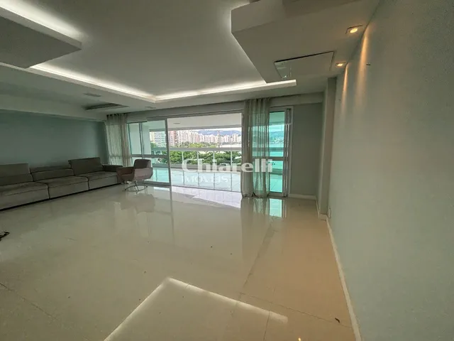 Imagem 11: Imóvel de luxo em Icaraí: Apartamento de 4 quartos, 4 suítes, 4 vagas e 290m² à