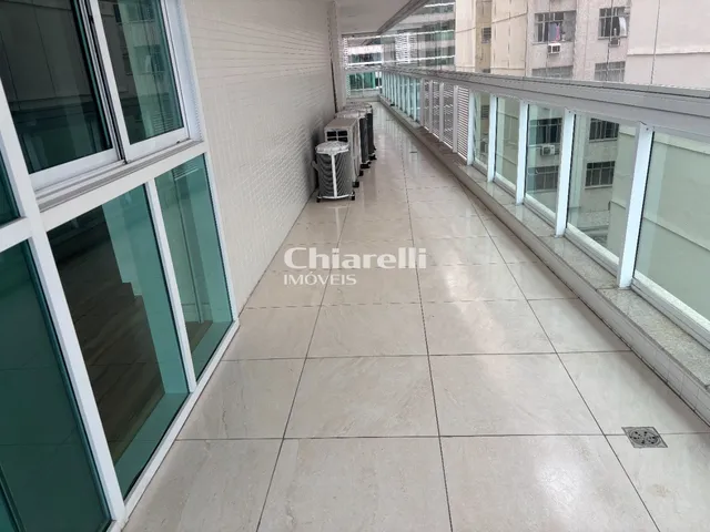 Imagem 14: Imóvel de luxo em Icaraí: Apartamento de 4 quartos, 4 suítes, 4 vagas e 290m² à