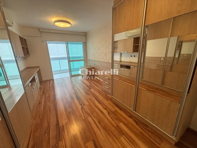 Imagem 10: Imóvel de luxo em Icaraí: Apartamento de 4 quartos, 4 suítes, 4 vagas e 290m² à