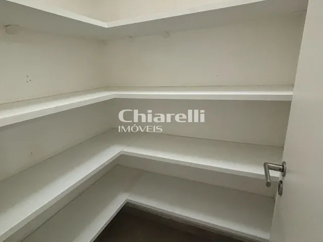 Imagem 8: Imóvel de luxo em Icaraí: Apartamento de 4 quartos, 4 suítes, 4 vagas e 290m² à