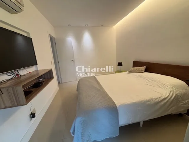 Imagem 9: Casa de luxo à venda em Niterói-RJ, bairro São Francisco: 3...