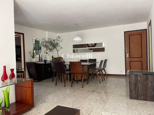 Imagem: O apartamento possui 3 Dormitórios, 2 Suítes, 3