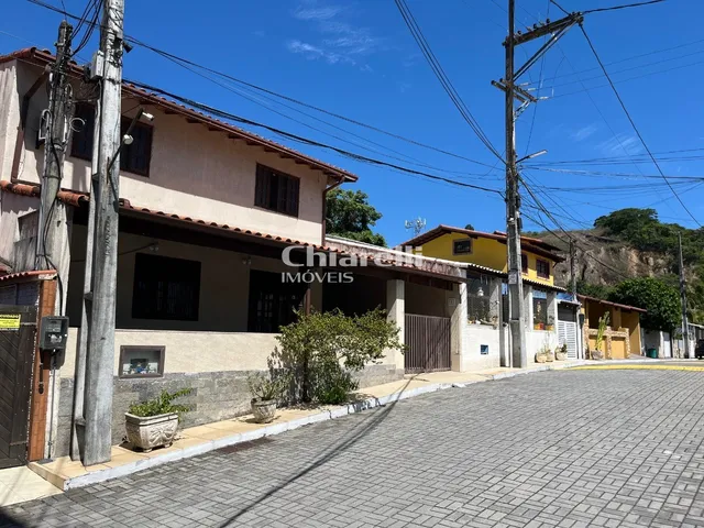 Imagem: A casa em condomínio possui 2 Dormitórios, 1 Suíte, 4
