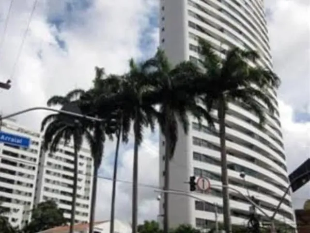 Imagem: O apartamento possui 4 Dormitórios, 4 Suítes, 1 Banheiro,