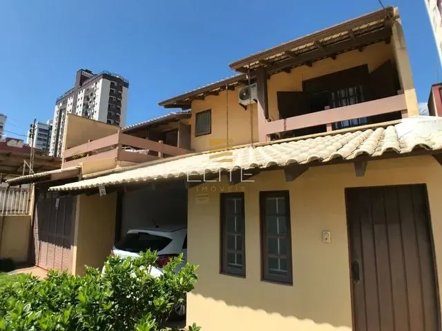 Imagem: Casa 4 Dormitórios - Bairro Estreito