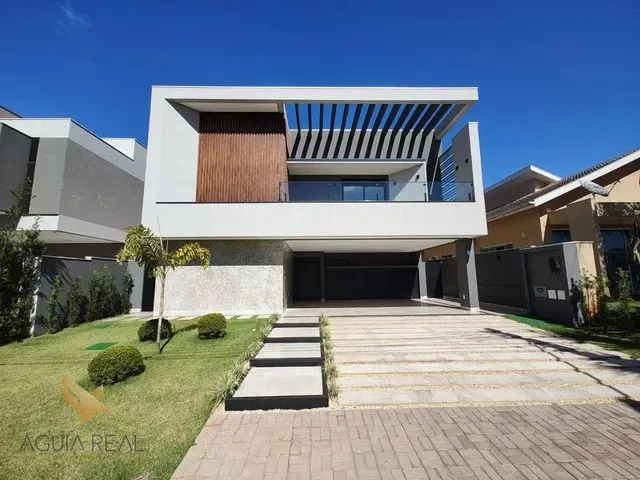 Imagem: Sobrado com 4 Dormitórios À Venda, 343