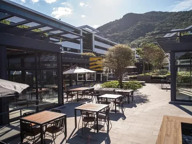 Imagem 4: Sala Comercial com Área Privativa de 5207 M² na Sc 401 - Florianópolis