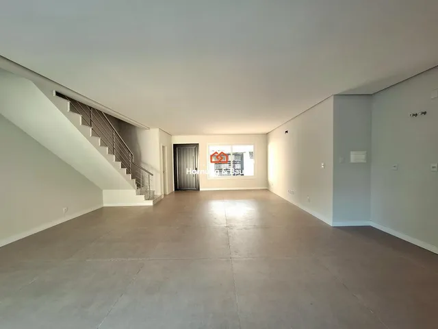 Imagem 9: Casa à Venda no Bairro Hamburgo Velho, em Novo Hamburgo - Com 1 Suíte master e 2