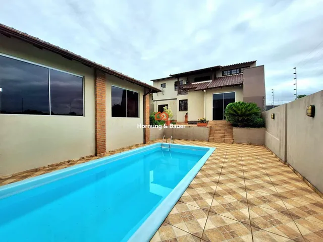 Imagem 5: Casa Semimobiliada à venda em Novo Hamburgo, bairro Petrópolis - Com Quiosque e Piscina!