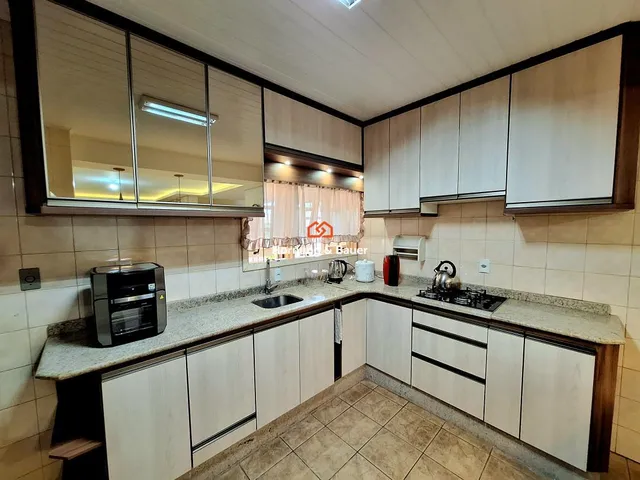 Imagem 7: Casa Semimobiliada à venda em Novo Hamburgo, bairro Petrópolis - Com Quiosque e Piscina!