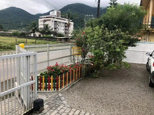 Imagem 7: Casa com 02 Dormitórios, na Praia de Fora - Palhoça