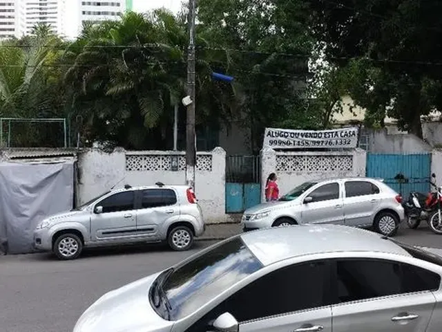 Imagem: Casa À Venda, 4 Quartos, 1 Suíte, 3 Vagas