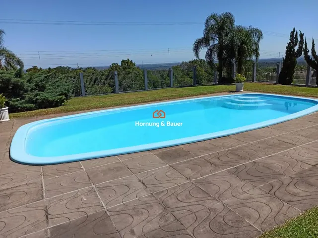 Imagem 3: Casa de Alto Padrão à Venda em Ivoti, no Bairro Cidade Nova - Com Suíte e Piscina!