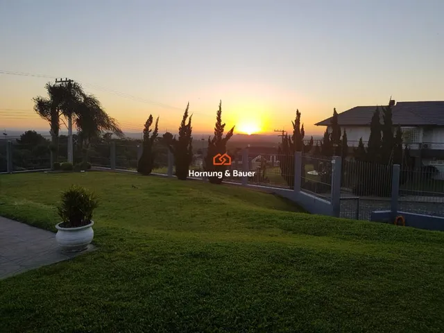 Imagem 5: Casa de Alto Padrão à Venda em Ivoti, no Bairro Cidade Nova - Com Suíte e Piscina!