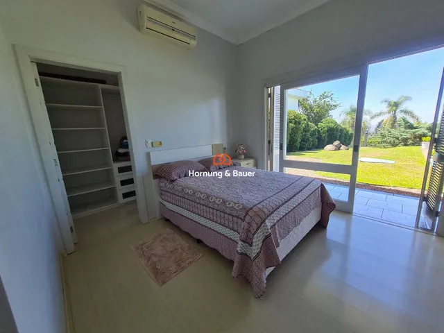 Imagem 15: Casa de Alto Padrão à Venda em Ivoti, no Bairro Cidade Nova - Com Suíte e Piscina!