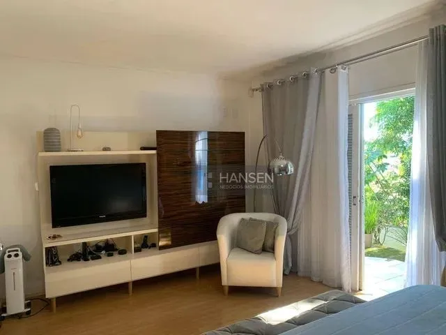Imagem 13: Casa com 5 Dormitórios À Venda, 420 M² por R$ 1.980.000,00 - América - Joinville/Sc