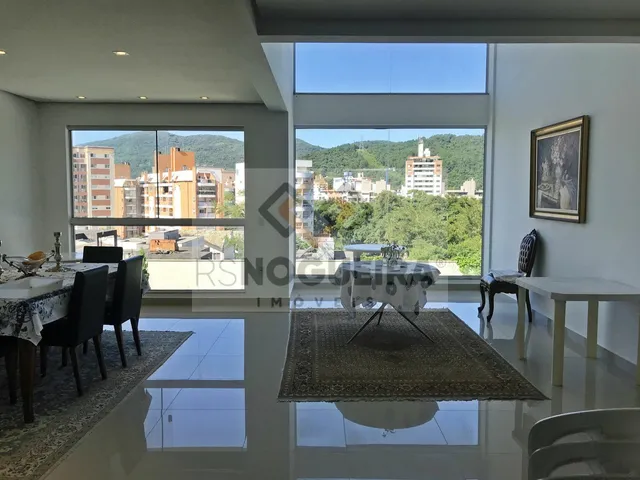Imagem: Casa Alto Padrão em Córrego Grande, Florianópolis/SC
