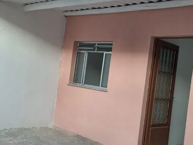 Imagem: OPORTUNIDADE! Casa de 2 Quartos com 2 Vagas