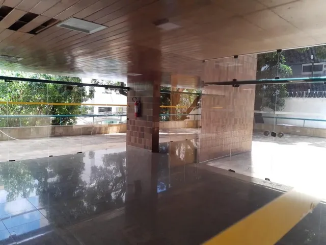 Imagem: Edf. Muçambe, 6 Dormitórios na Rua Samuel